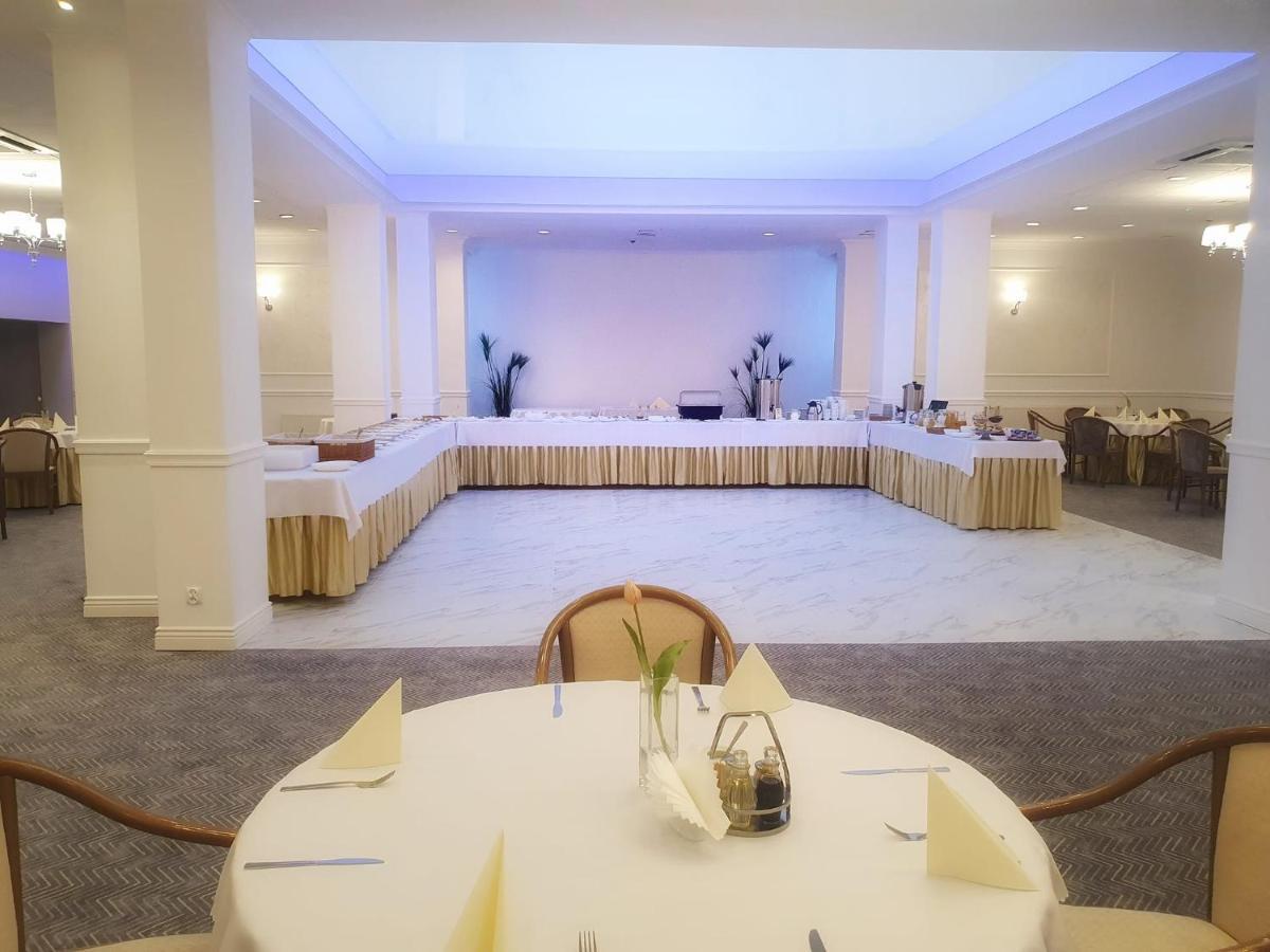 Hotel Gromada Κοστζαλίν Εξωτερικό φωτογραφία