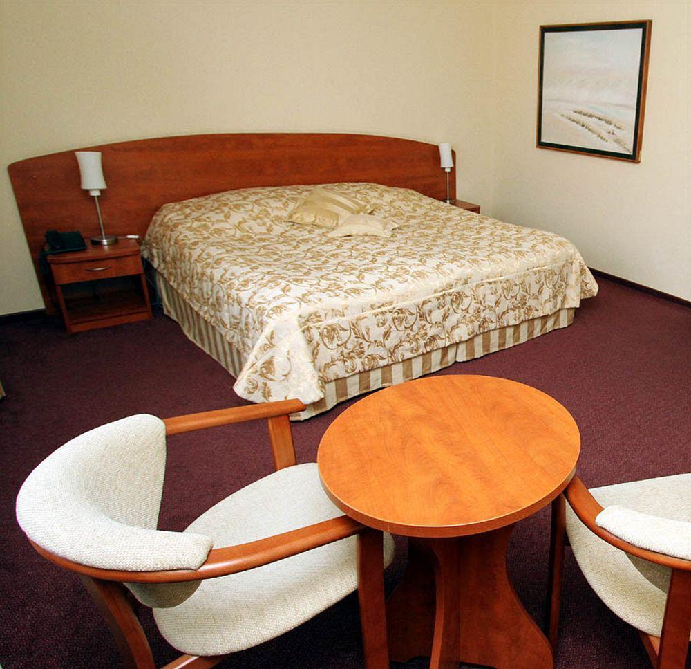 Hotel Gromada Κοστζαλίν Εξωτερικό φωτογραφία