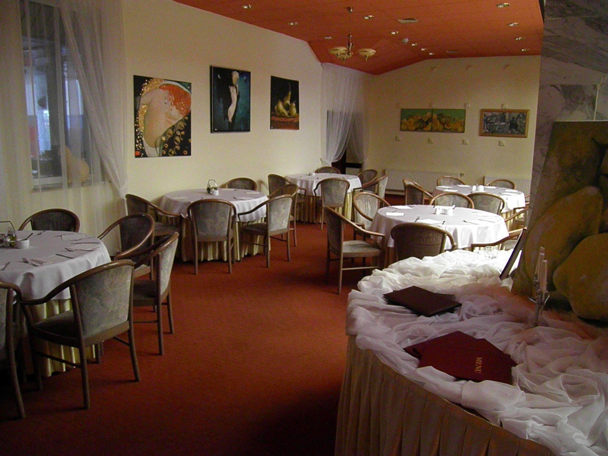 Hotel Gromada Κοστζαλίν Εξωτερικό φωτογραφία